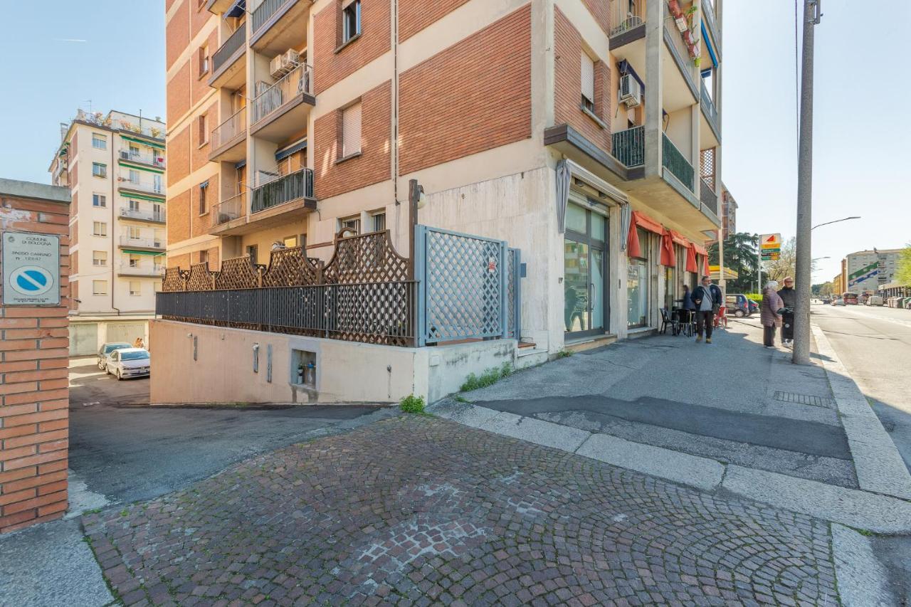 San Donato Fiere Essential Apartment W/Parking Bologna Eksteriør billede